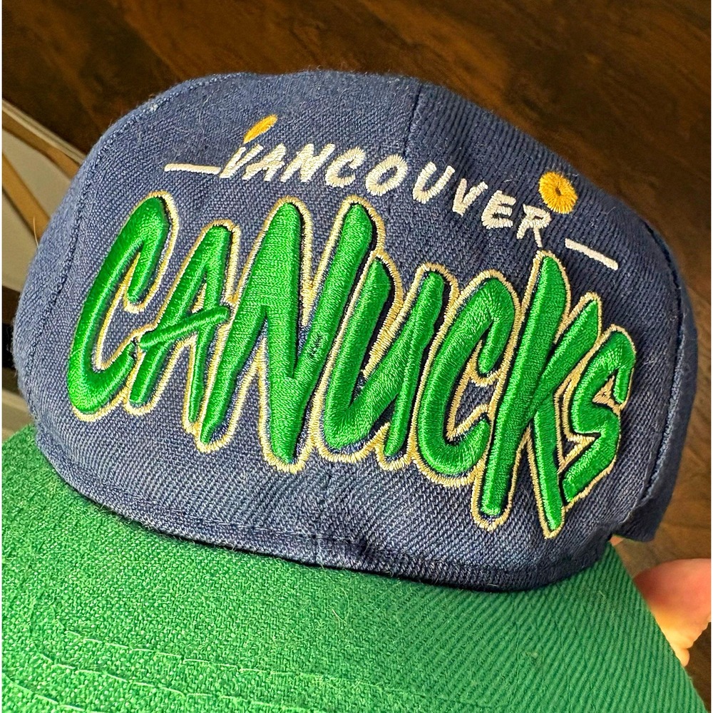 Vintage Vancouver Canucks Youth Snapback Hat 90s Script Embroidered NHL Cap Blue